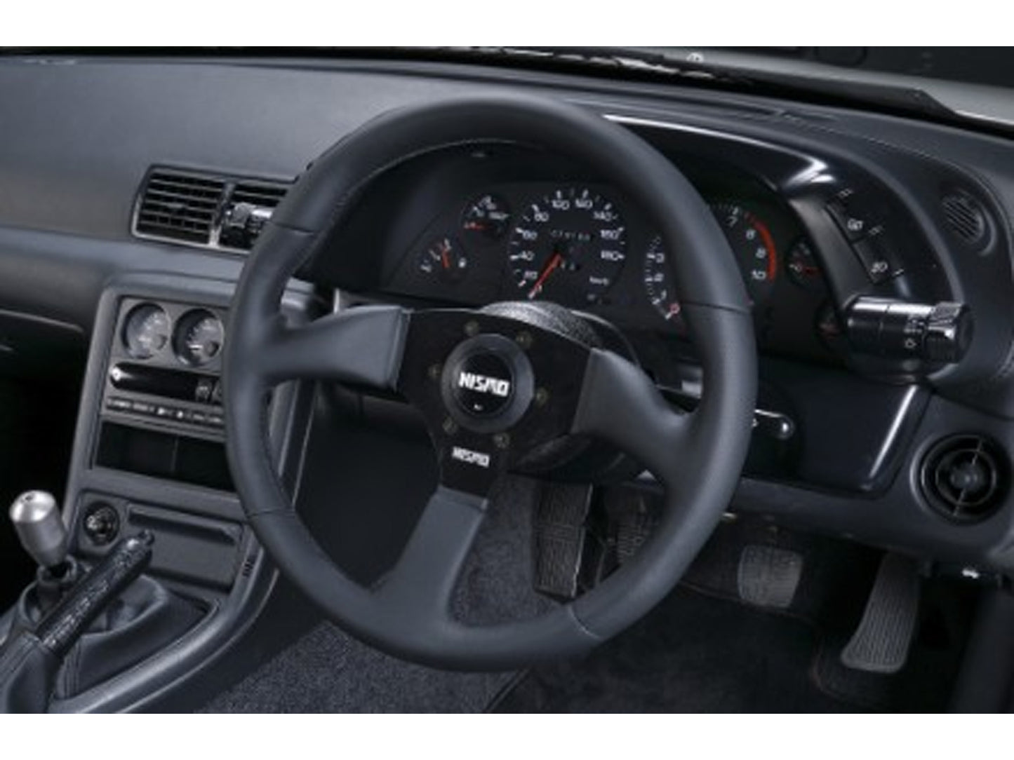 Nismo 40th Anniversary steering wheel