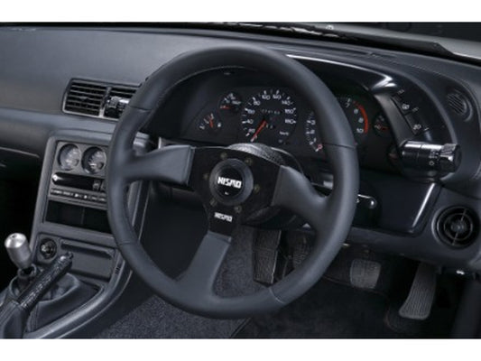 Nismo 40th Anniversary steering wheel